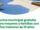 Anuncio de piscina municipal gratuita en Collado-Villalba para mayores de 65 años y familias con niños menores de 10 años