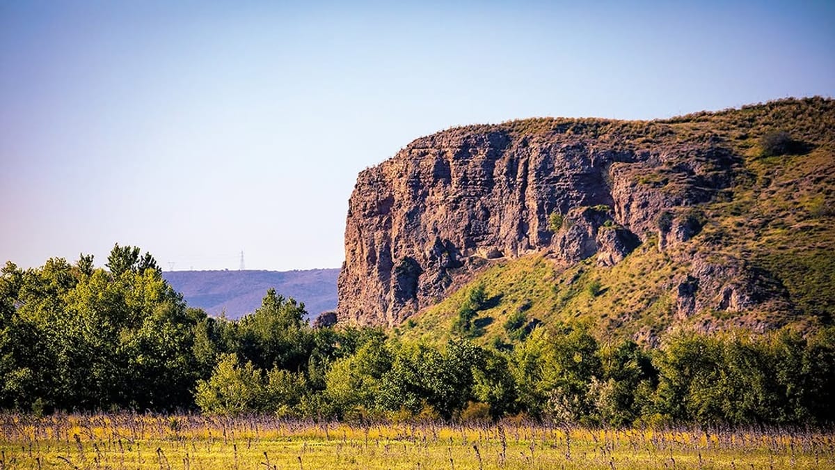 Cartel anunciador de la ruta guiada por el cerro del Telégrafo y el camino del Espartal en Rivas Vaciamadrid