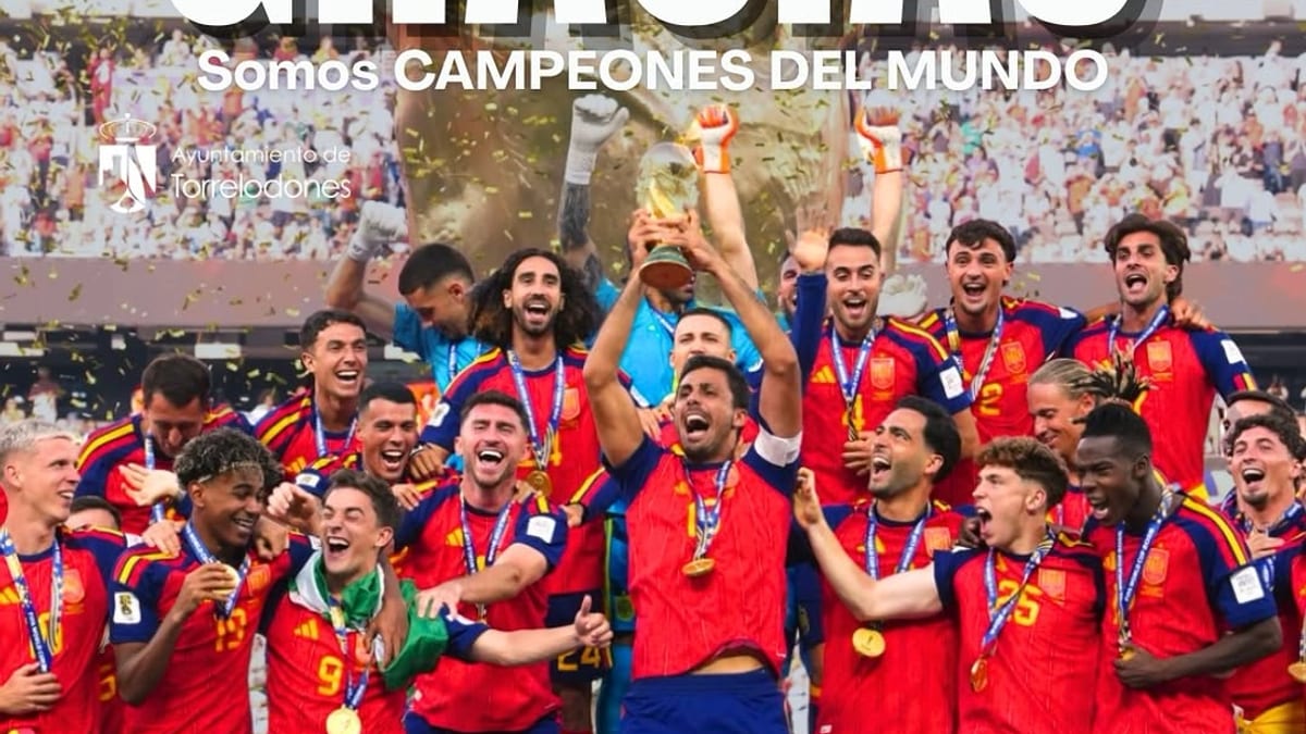 Comunicado del Ayuntamiento de Torrelodones celebrando a la selección española como campeona del mundo