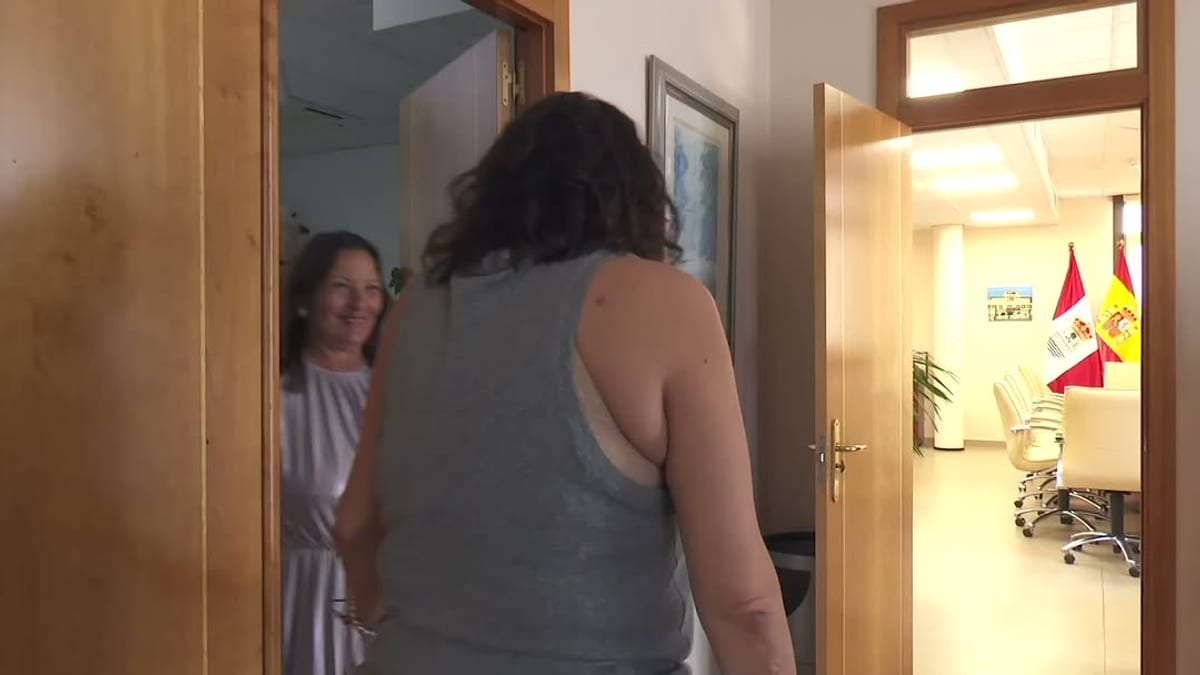 Mari Carmen Valdés Sieres, vecina cubana de San Sebastián de los Reyes, en un interior de la ciudad