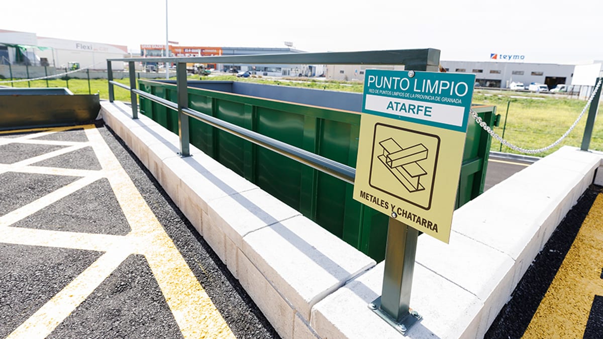 Punto limpio de Atarfe en Granada, servicio de recepción de metales y chatarra de la provincia