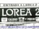 Fotografía de los años 80 de la zona de Lorea 2 en Fuenlabrada con vallas publicitarias anunciando piscinas y zonas deportivas