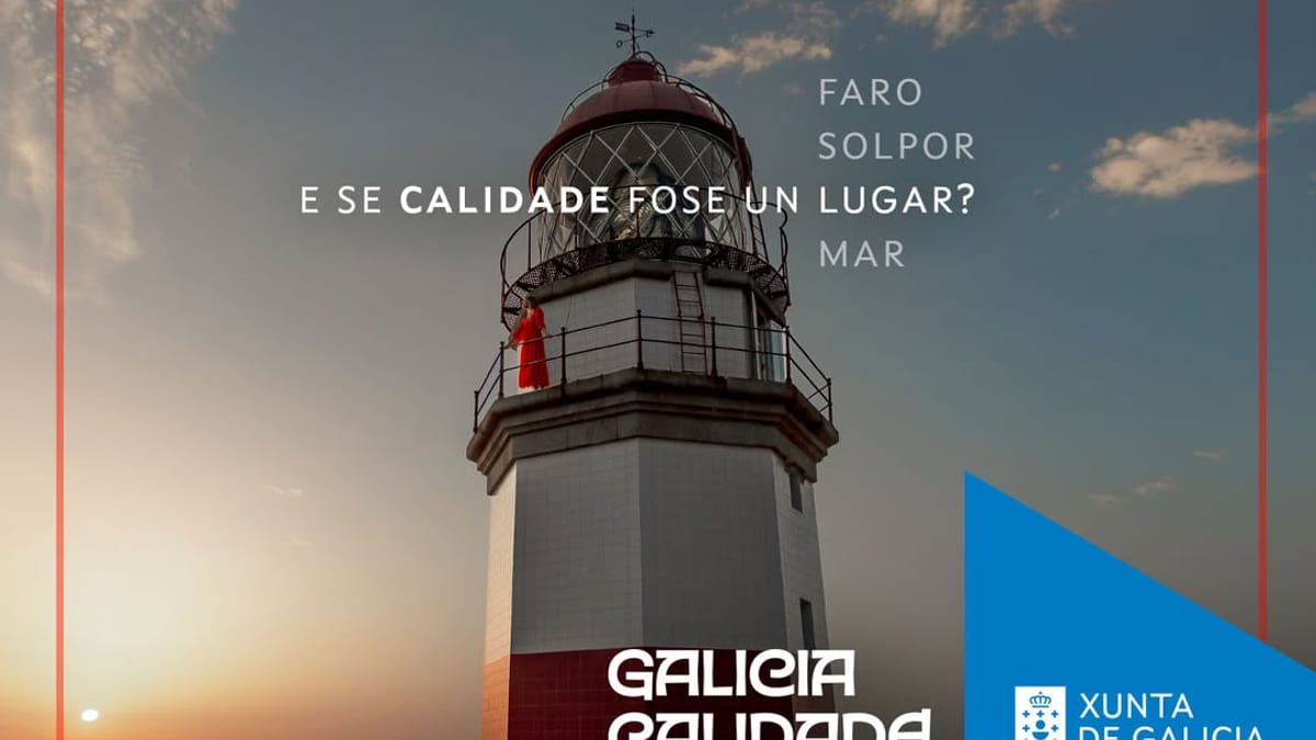 Campaña #GaliciaCalidade de la Xunta de Galicia con Cabo Silleiro, Pontevedra, mostrando faro, puesta de sol y mar