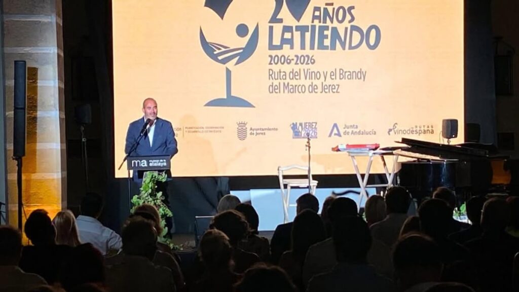 Celebra 20 años de la Ruta del Vino y el Brandy del Marco de Jerez en Cádiz – Vivir Ediciones – Vivir Ediciones