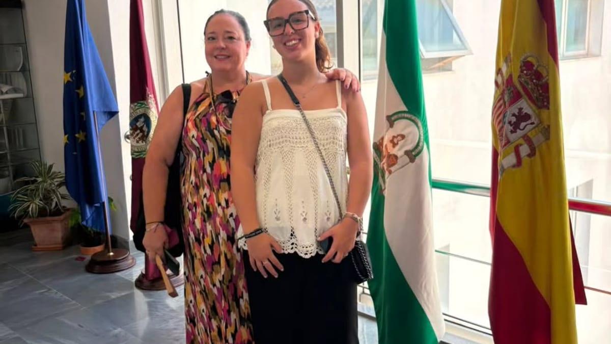 Reunión del Ayuntamiento de Cádiz con academias de baile para coordinar el Concurso oficial de bailes por tanguillos carnavalescos
