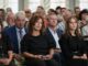 Acto de despedida de Fernando Ónega en Pol, A Coruña, con presencia de autoridades de la Xunta de Galicia y la comunidad local