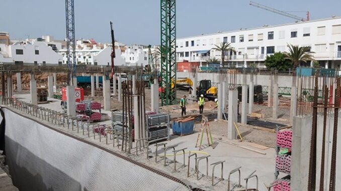 Presenta su modelo de vivienda al Plan autonómico 2026-2030 en Fuerteventura Cartel del Plan de Vivienda de Canarias 2026-2030 presentado por el Cabildo de Fuerteventura