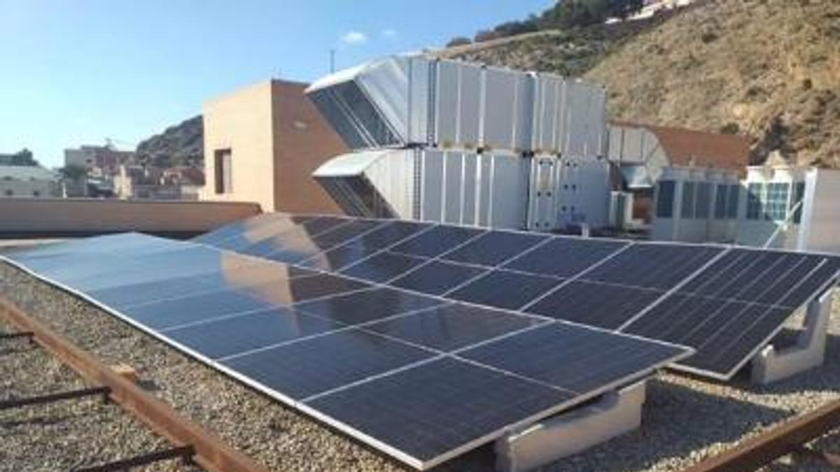 Instalación de paneles solares para autoconsumo fotovoltaico