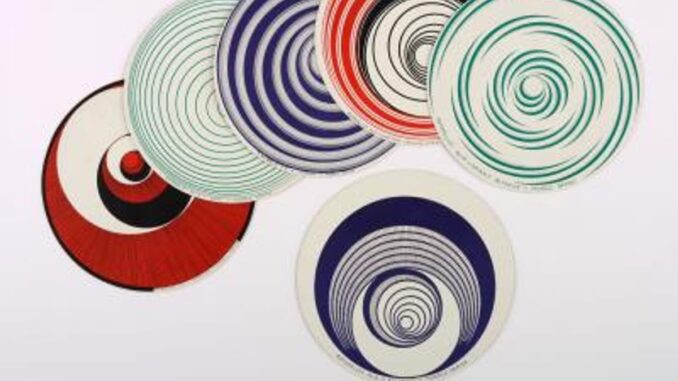 Detalle de la exposición 'La Colección del IVAM hasta hoy' con obras de arte moderno del siglo XX