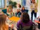 Rocío Díaz visita a familias desalojadas por terremotos en el albergue Inturjoven de Granada