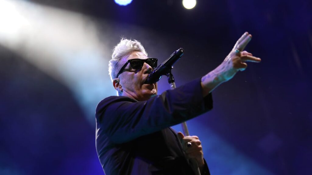 Loquillo durante su concierto en Toledo en las fiestas de agosto con su gira 'Corazones legendarios'