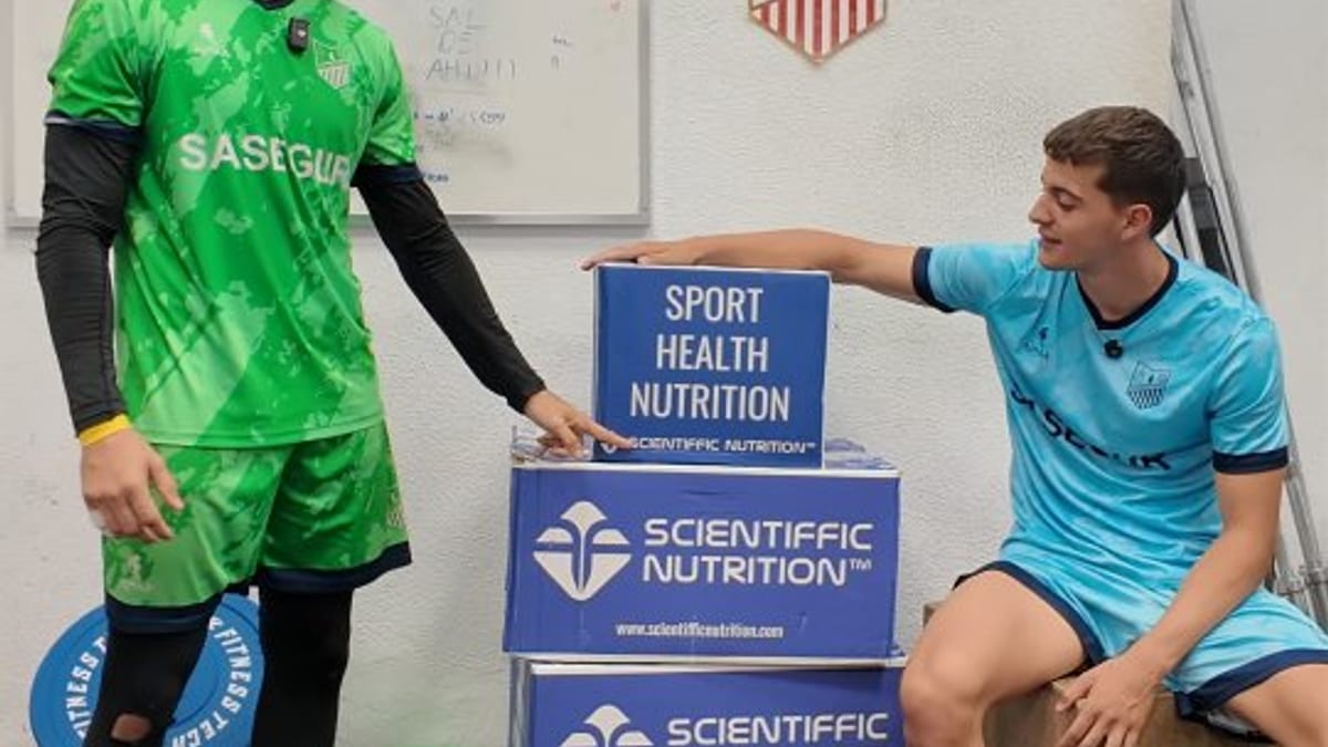 Unboxing de productos Scientific Nutrition en Navalcarnero con profesionales locales y nutricionista