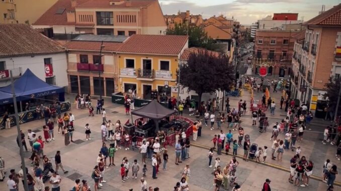 Da el pistoletazo a sus fiestas en San Sebastián de los Reyes Vista de la plaza de la Constitución de San Sebastián de los Reyes durante el arranque de las fiestas locales