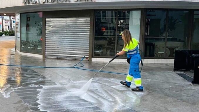 Licita el servicio de limpieza y recogida de residuos en Torremolinos Servicio de limpieza y recogida de residuos en Torremolinos