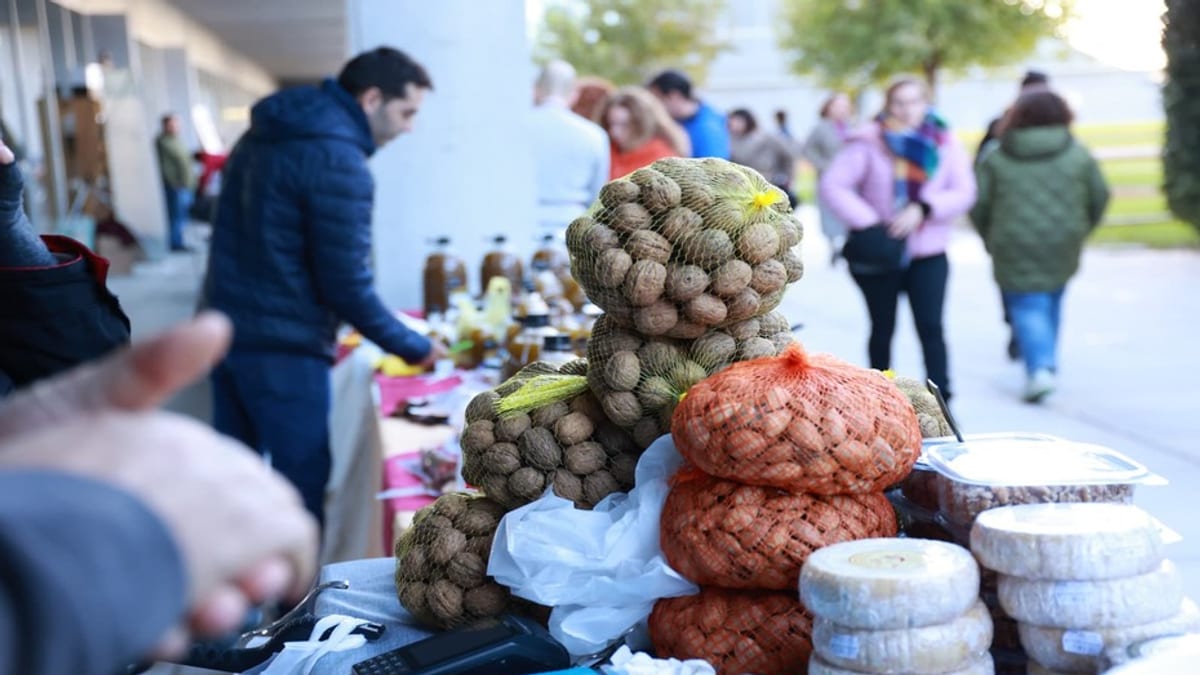 Distintivo de la marca Parque Natural de Andalucía para productos y servicios certificados de calidad
