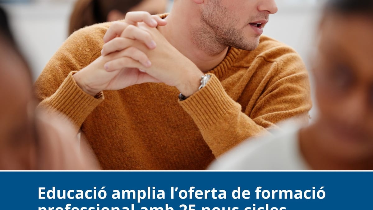 Cartel informativo sobre la ampliación de formación profesional en Islas Baleares para 2026-2027 con 25 nuevos ciclos