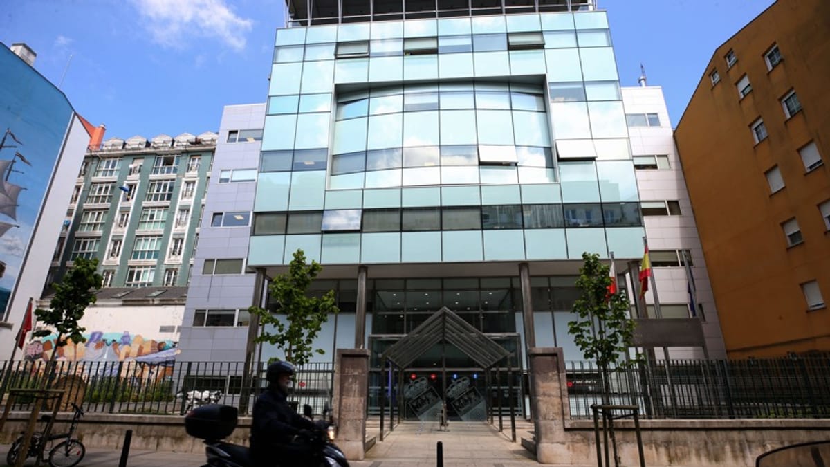 Sede de la Peña Herbosa, edificio administrativo de Cantabria