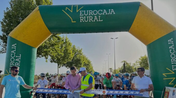 117 ciclistas disputan la XXXII Challenge Vuelta a Talavera Junior Participantes de la XXXII Challenge Vuelta a Talavera Junior durante la competición celebrada del 4 al 6 de septiembre