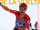 Enric Mas, ciclista español, con el maillot rojo de campeón de La Vuelta tras su victoria en Granada con el equipo Movistar