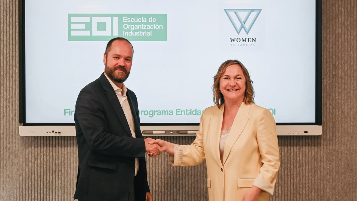 Logos de EOI (Escuela de Organización Industrial) y Women In Banking con texto sobre el programa de alianza para liderazgo femenino