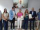 Acto conmemorativo del 50 aniversario de la Escuela Hogar-Residencia Escolar de Puerto del Rosario con asistentes en sala y conexión por videoconferencia