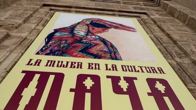 Cartel de la exposición Las mujeres en la cultura maya con acuarelas de María Bohajar en Cádiz