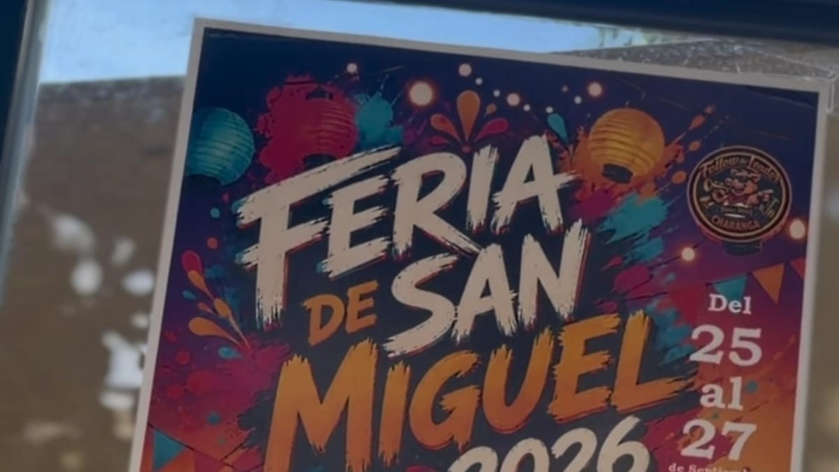Celebración de las fiestas de San Miguel en la Zona Centro de Cáceres con ambiente festivo y asistencia del alcalde Rafael Mateos
