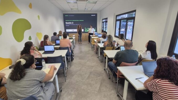 FuerteventurIA vuelve a celebrar su curso de inteligencia artificial Participantes del curso FuerteventurIA de inteligencia artificial del Cabildo de Fuerteventura