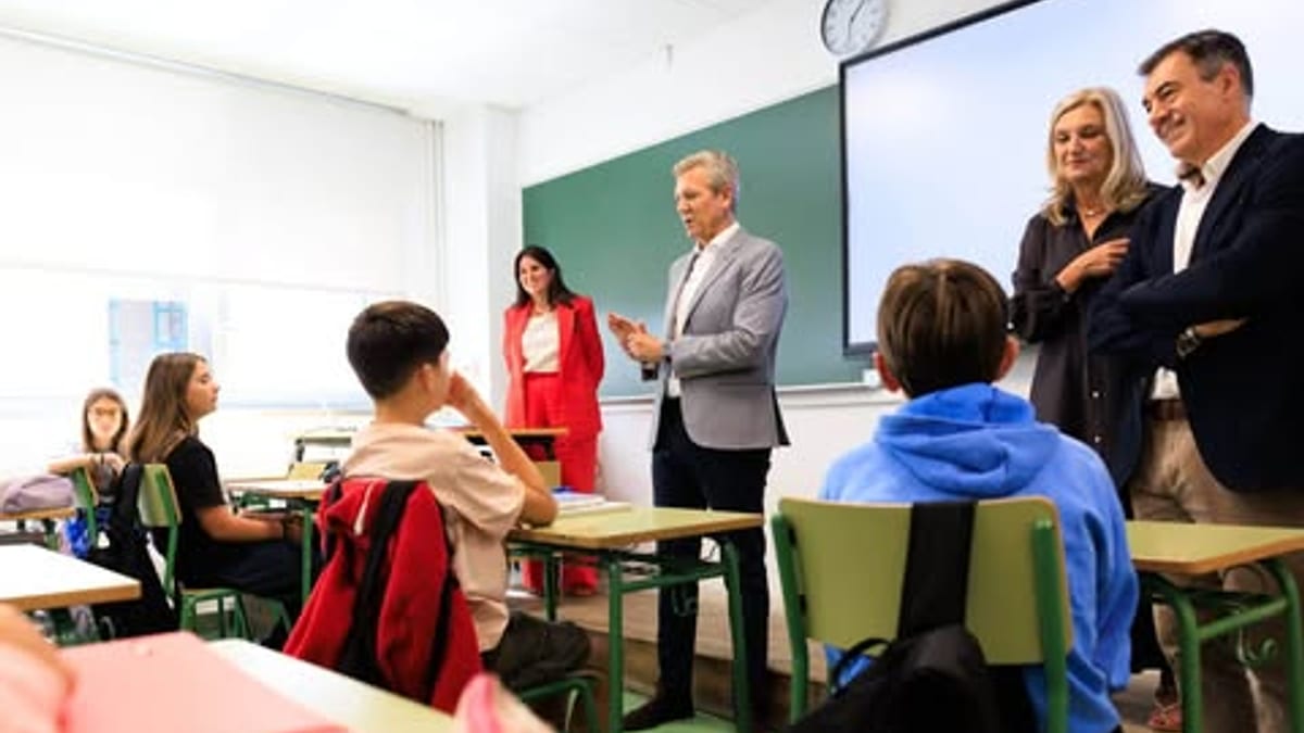 Acto de benvida do novo curso escolar en Galicia no IES Eusebio da Guarda en A Coruña, coa Xunta de Galicia