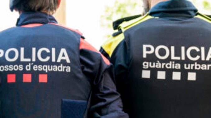 Logotipos de la Guardia Urbana de Barcelona y Mossos d'Esquadra