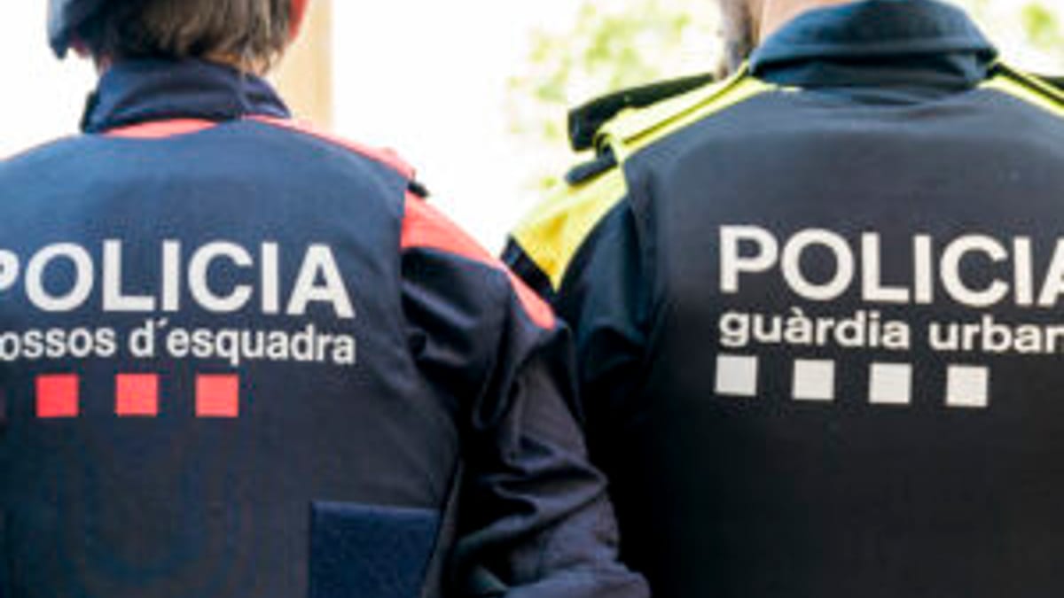 Logotipos de la Guardia Urbana de Barcelona y Mossos d'Esquadra