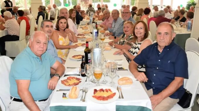 Comida de convivencia de los mayores de Villaviciosa de Odón en el inicio de las Fiestas 2026
