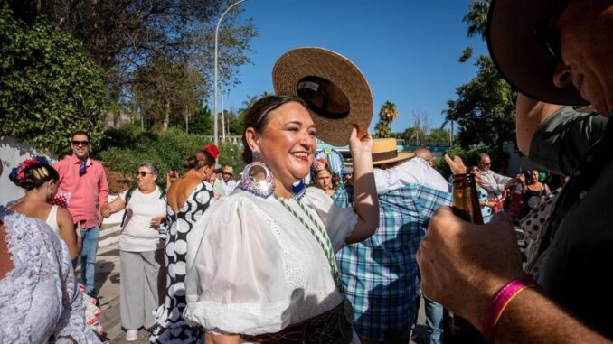 Celebra su romería en honor a San Miguel Arcángel en Torremolinos Procesión de la romería en honor a San Miguel Arcángel en Torremolinos, con participantes en la celebración tradicional
