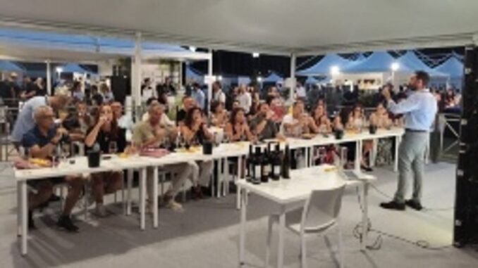 Turespaña presenta la oferta enoturística española en Vinòforum Roma 2026 Reunión de profesionales en Vinòforum Roma 2026 donde Turespaña presenta la oferta enoturística de España