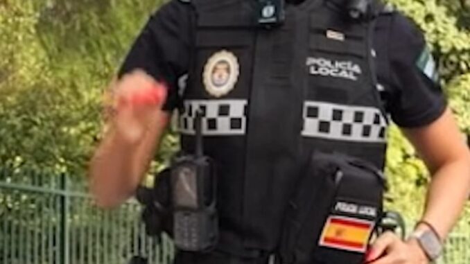 La Vuelta llega a Sevilla el 9 de septiembre con cortes de tráfico especiales Cartel del Ayuntamiento de Sevilla sobre los cortes de tráfico para la 17ª etapa de la Vuelta a España el 9 de septiembre