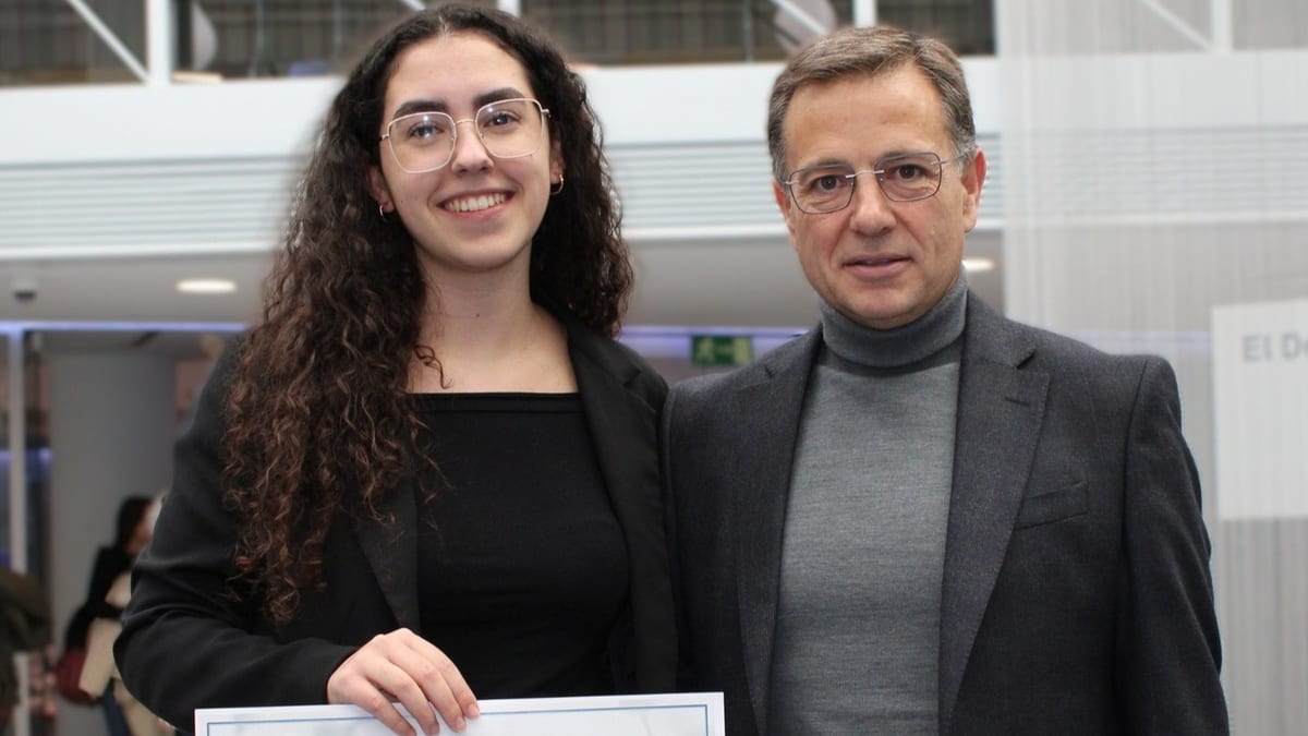 Cartel de los VI Premios a la Divulgación de la Investigación y la Cultura Científica Joven del Ayuntamiento de Albacete