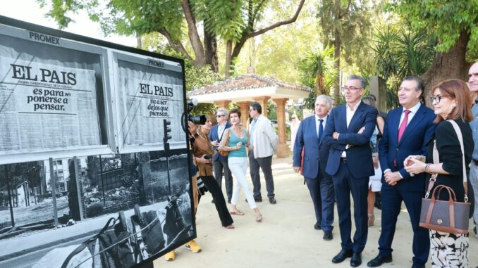 Javier Fernández destaca la adaptación del periodismo a los cambios Javier Fernández en el acto de inauguración de la exposición relacionada con El País